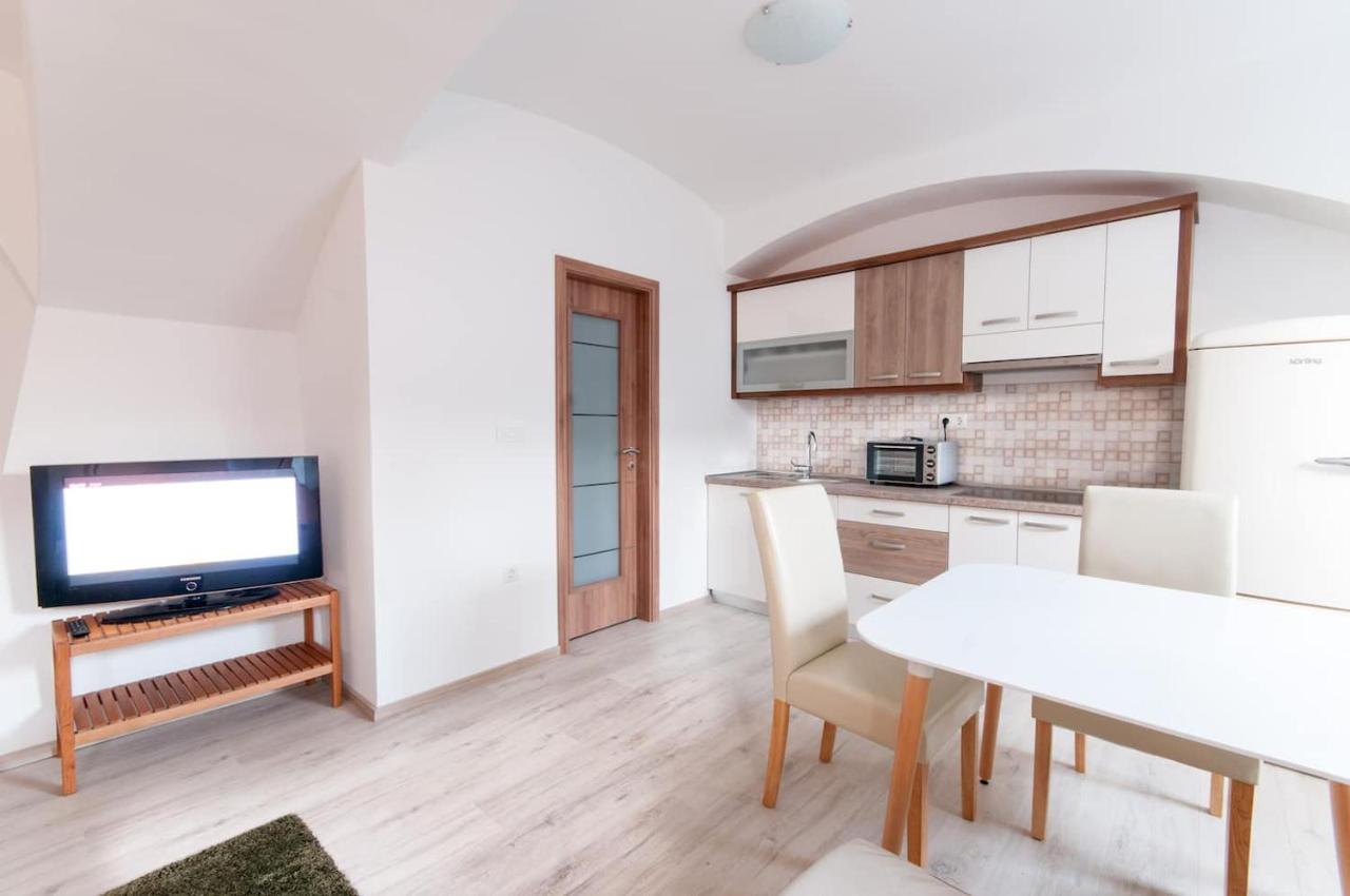 The Maze Apartment Ljubljana Ngoại thất bức ảnh