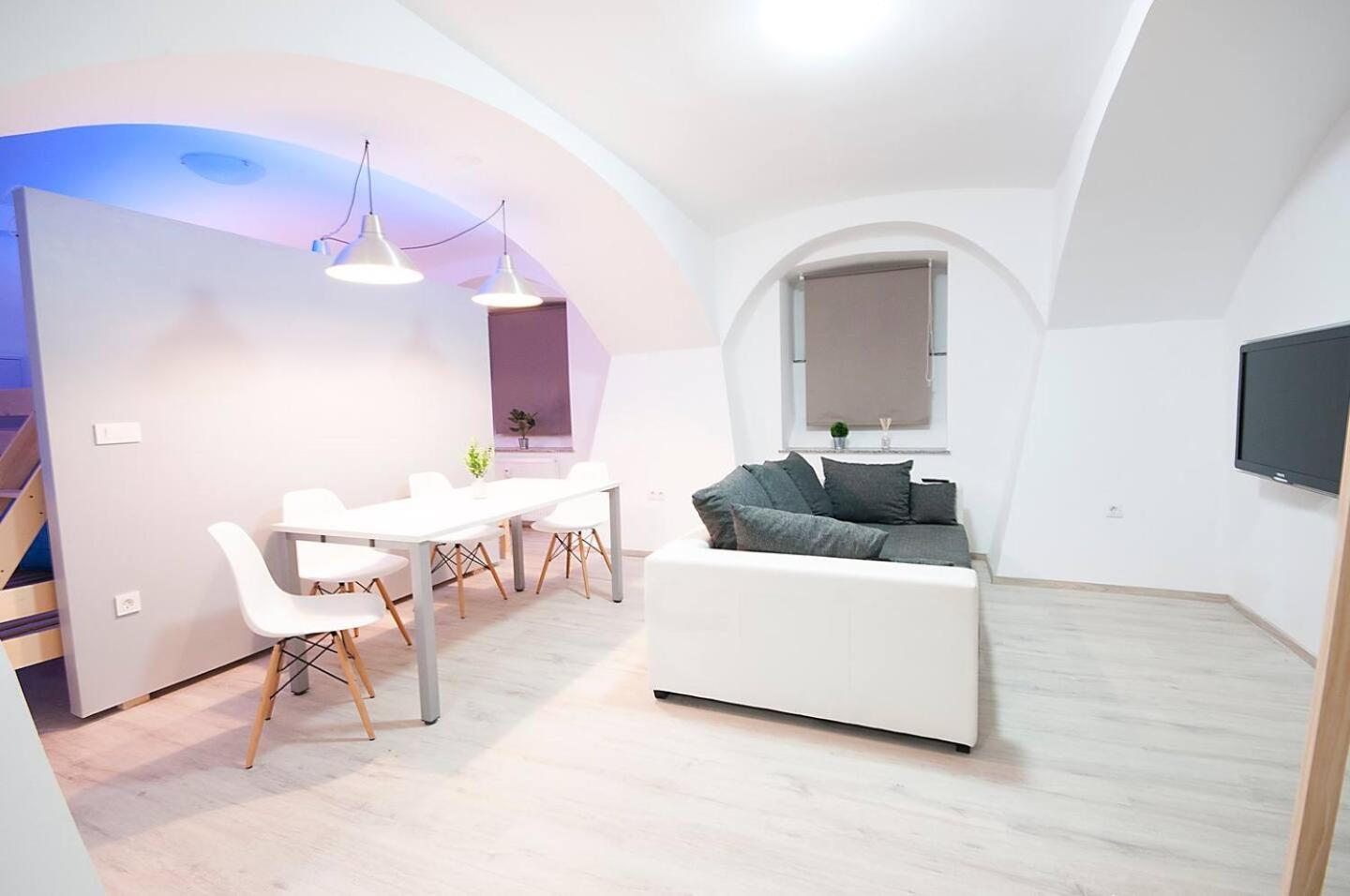 The Maze Apartment Ljubljana Phòng bức ảnh