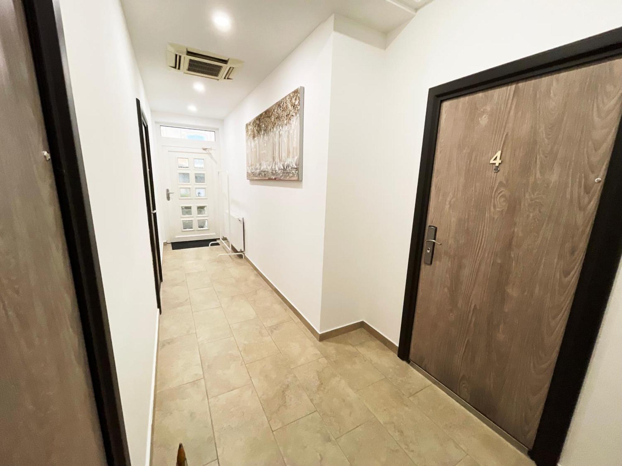 The Maze Apartment Ljubljana Ngoại thất bức ảnh