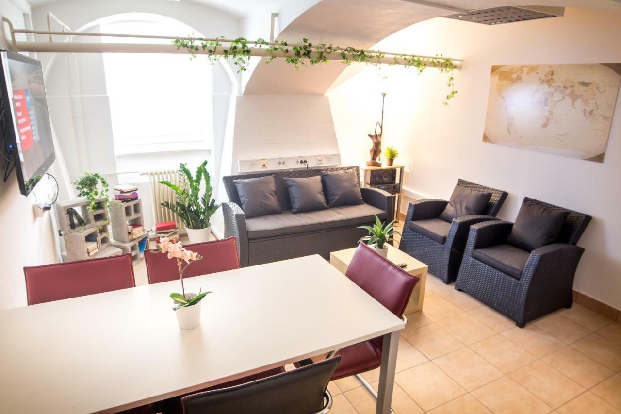 The Maze Apartment Ljubljana Ngoại thất bức ảnh
